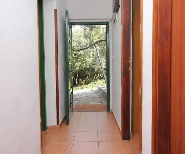 Secluded Fisherman's Cove Ladjin - Landjin, Pasman - 8500 * Tkon