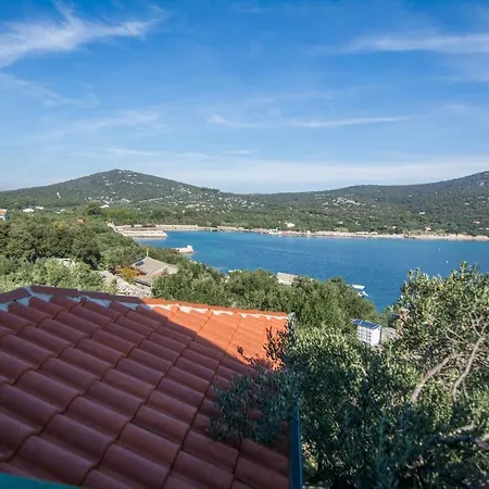 Secluded Fisherman's Cove Ladjin - Landjin, Pasman - 8500 펜션