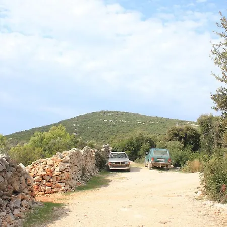 Secluded Fisherman's Cove Ladjin - Landjin, Pasman - 8500 *