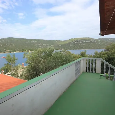Secluded Fisherman's Cove Ladjin - Landjin, Pasman - 8500 Holiday home Tkon