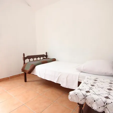 Holiday home Secluded Fisherman's Cove Ladjin - Landjin, Pasman - 8500