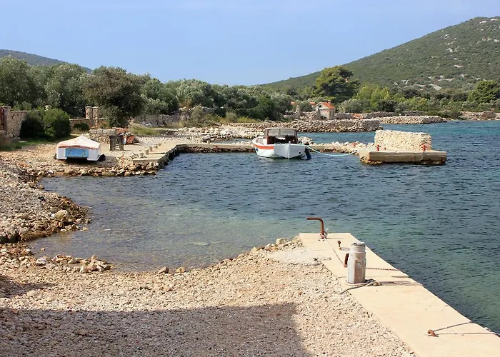 Secluded Fisherman's Cove Ladjin - Landjin, Pasman - 8500 * Tkon