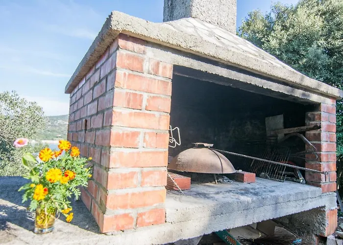 Vakantiehuis Secluded Fisherman's Cove Ladjin - Landjin, Pasman - 8500 Tkon