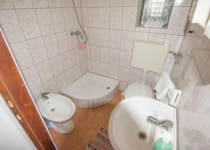 Secluded Fisherman's Cove Ladjin - Landjin, Pasman - 8500 Vakantiehuis Tkon