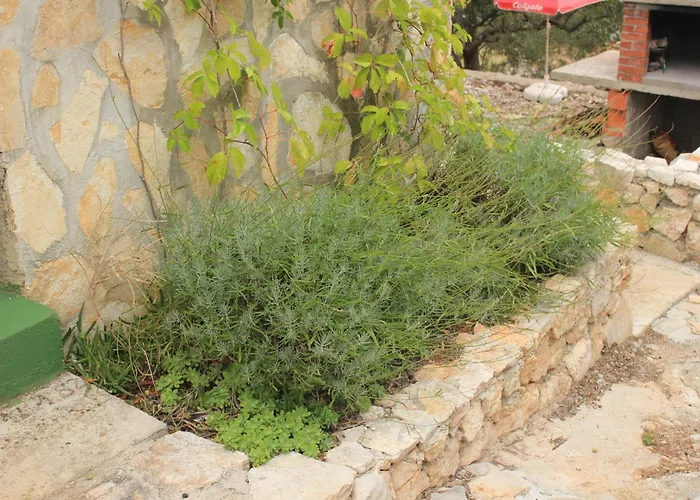 Secluded Fisherman's Cove Ladjin - Landjin, Pasman - 8500 * Tkon