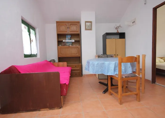 Casa de Férias Secluded Fisherman's Cove Ladjin - Landjin, Pasman - 8500 Tkon